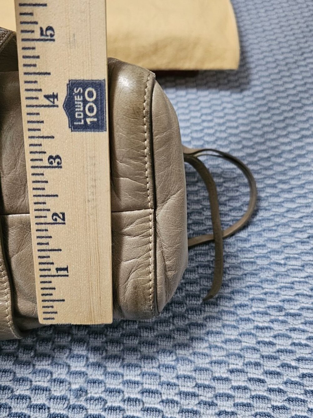 Miu Miu Beige Vitello Leather Handbag with Side Ribbon Made in Turkey No strap - Picture 7 of 10
